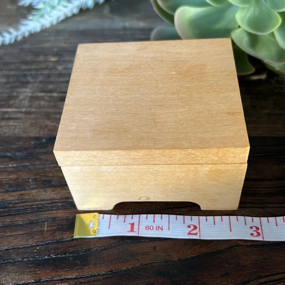 🎁 4/$25 - HANDMADE wooden music box - plays white Christmas - NEW - Picture 7 of 10